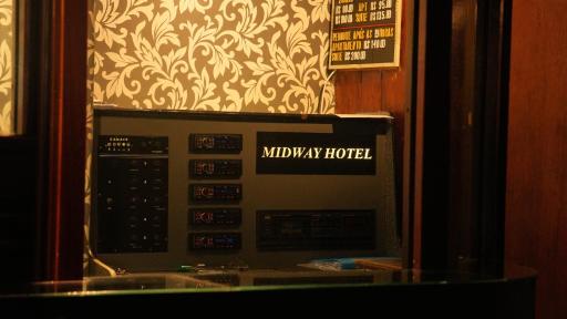 Midway Hotel - Housity