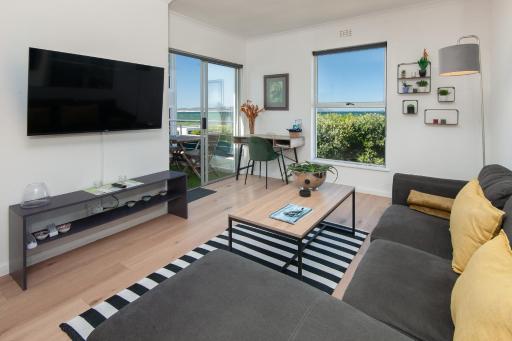 64 Whalerock Estate - Housity