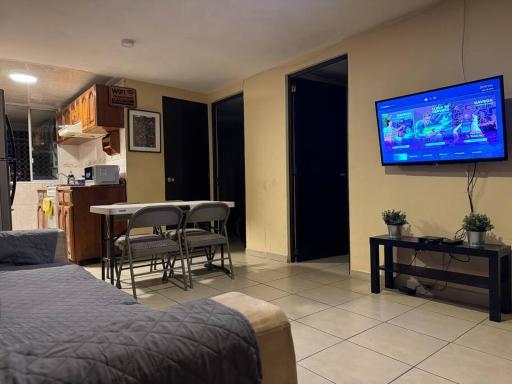 Departamento Excelente Ubicación Comercial - Housity