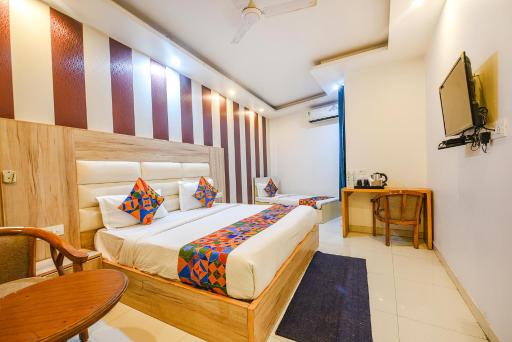 FabHotel Aman Inn Near IGI Airport New Delhi - Housity