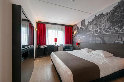 Bastion Hotel Vlaardingen - Housity