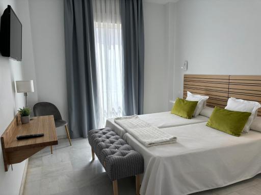 Hotel Lince - Housity