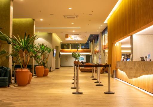 Hot Beach Suites - Housity