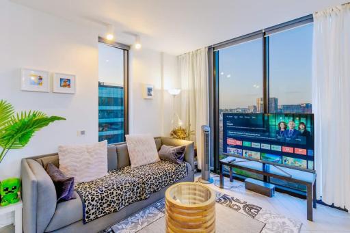 Stunning View 2B APT Free Parking in Dockland - Hizvo