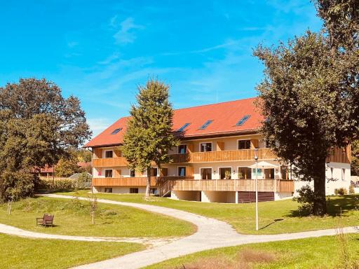 Chalet An der Brunnader-Ihr perfekter Rückzugsort in der Bayerischen Toskana-Überwiegend mit Klima-3Geh-Min zur Therme - Housity