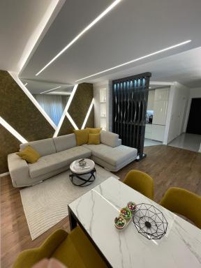 Delux apartman President Centar II - Housity
