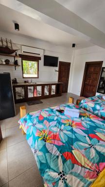 1 bedroom ensuite with mini infinity pool - Housity