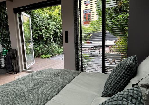 City Oasis with private parking - Housity