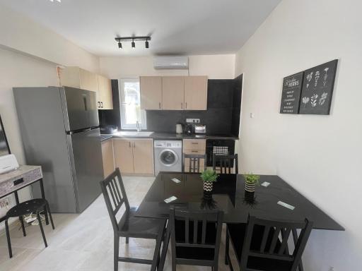 Mari House-close to the beach - Housity