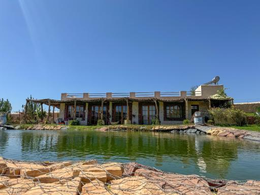 Farm Villa with pets - Housity