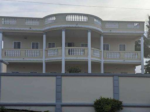 MANOIR DES PRINCESSES BAFOUSSAM - Housity