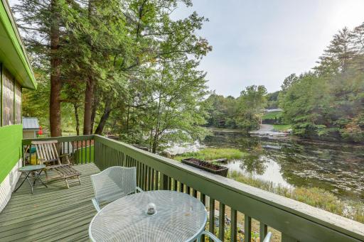 Rustic Waterfront Cottage with Fire Pit and Kayaks - Housity