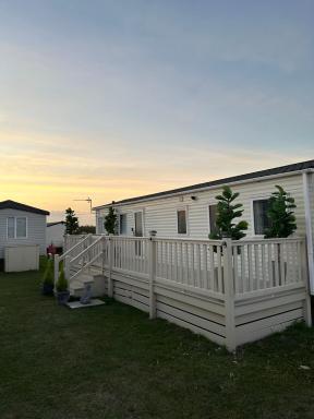 The Ernie van - Housity