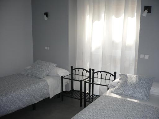 Hostal Cibeles - Housity