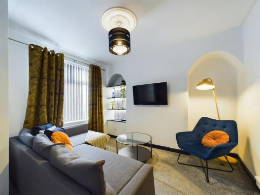 Charming Apartments - Cosy Retreat - short drive to city centre - Free parking - Housity