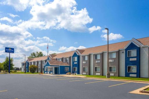Microtel Inn by Wyndham Janesville - Housity