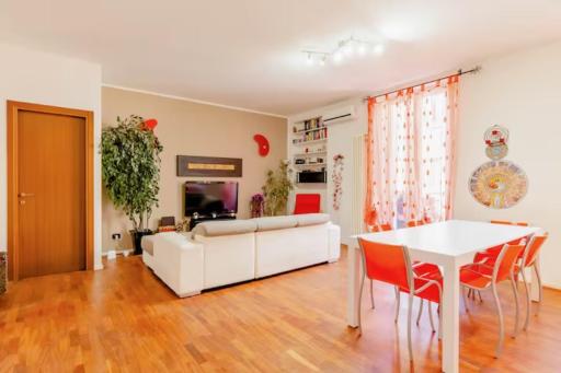 splendido e silenzioso bilocale vicino San Babila-M4 DATEO - Housity
