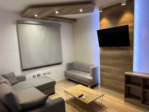 Apartment City Center Best Price - Housity