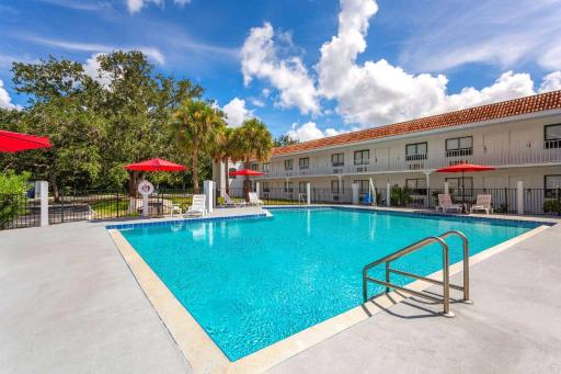 Developer Inn Express Fundamental, a Travelodge by Wyndham - Housity
