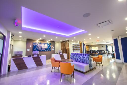 Beach Holiday Inn Express & Suites Clermont SE - West Orlando by IHG - Housity