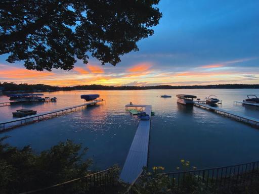 Twin Lakes Escape - Private Lake Mary Lakefront -Pier - Swim - Views Throughout - Gas Fireplace - Firepit - Housity