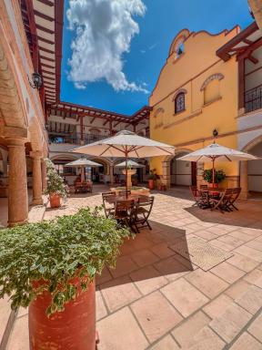 Maria Bonita Hotel - Housity