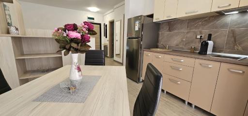 Apartament Resort cu Piscina Interioara Incalzita Sauna Jacuzzi Gym Parcare langa plaja - Housity