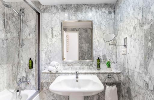 Beverly Hills Heights - Excel Hotels & Resorts - Housity