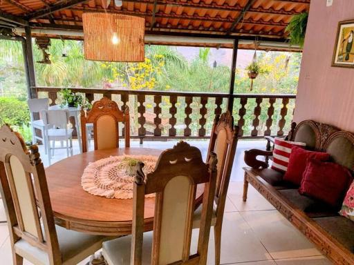 Casa de campo Domeni rustica e próximo a cidade de Juiz de Fora MG - Housity