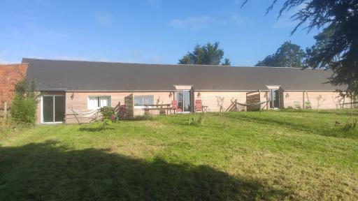 Eco-gîte à la Ferme d'Elles - Housity