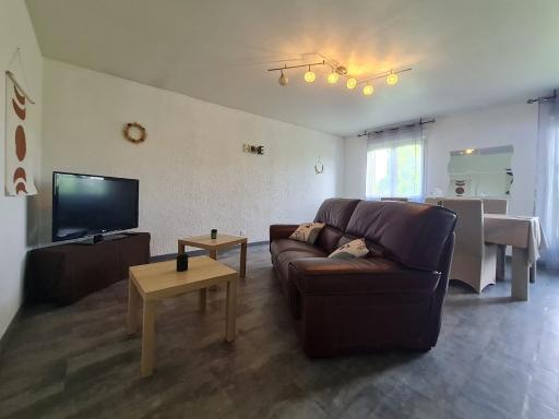 Gîte calme 3 chambres à Lunéville avec garage - FR-1-584-331 - Housity