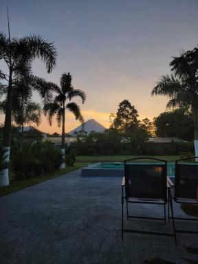 Hotel Campestre Arenal - Housity