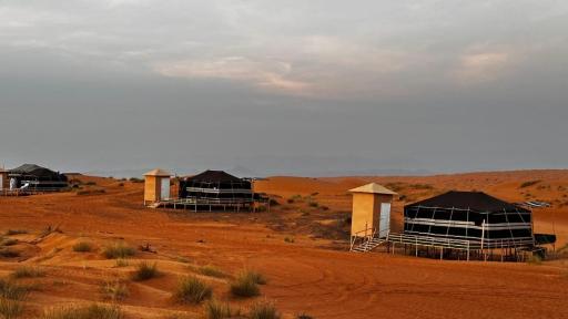 Sunrise Desert Local Private Camp - Housity