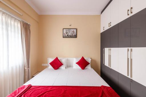 Pinnacle Serviced Apartments - Housity
