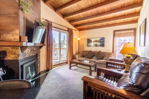 Treehouse #305, Building D by Summit County Mountain Retreats - Housity