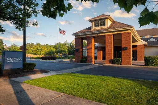 Homewood Suites Medford - Housity