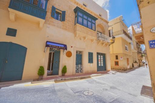 Maria Rosa Suites - Housity