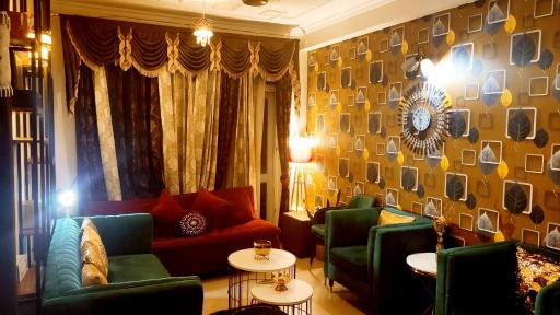 Boutique Stay for Family On Manali Expressway - Housity