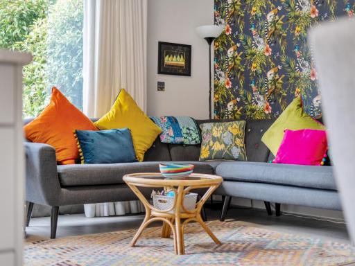 Pass the Keys Spacious Family Oasis Explore with Ease - Housity