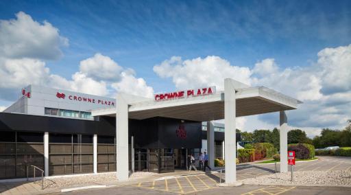 Crowne Plaza Manchester Airport, an IHG Hotel - Housity