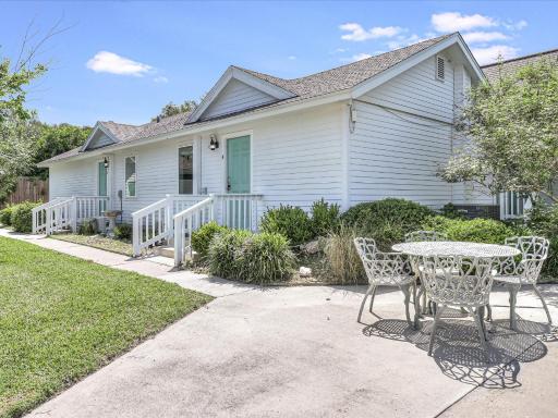 Oak Cottages 4 - Housity