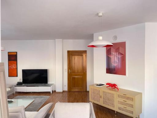 Spacious apartment in Prishtina - Housity