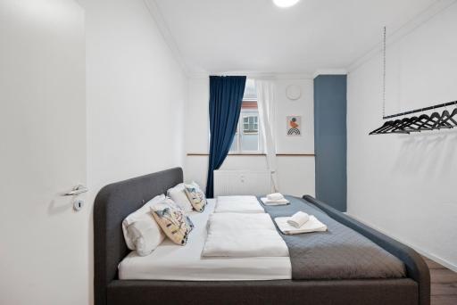 BackHome - BUSINESS&FAMILY - Fantastische Schlosslage, SmartTV, Waschtrockner, Netflix, 70qm, 24h Checkin - Apartment 6 - Housity