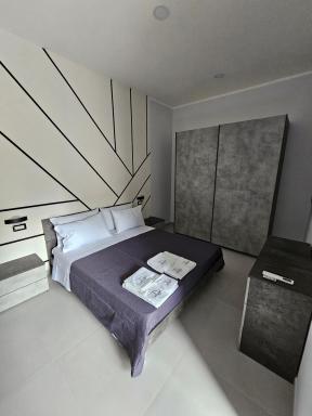 B&B Flair For Life - Housity