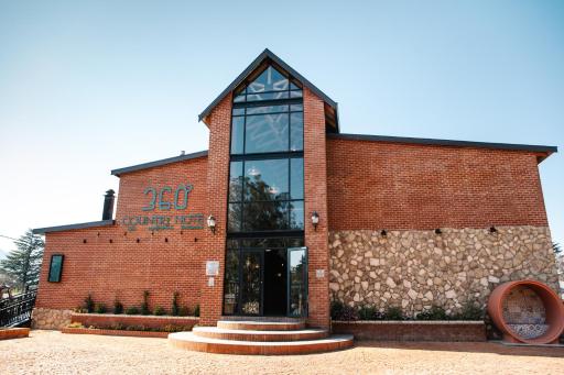 360 Country Hotel - Housity