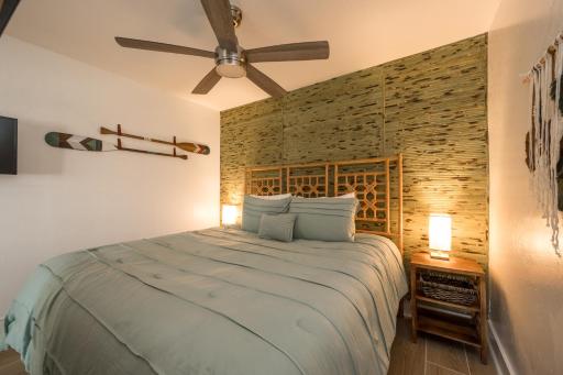 The Speakeasy Inn and Rum Bar - Housity