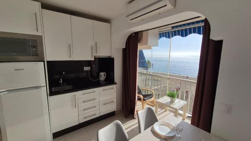 Beachfront Apartamento frente al mar - Housity