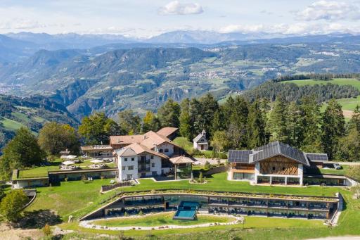 Ansitz Velseck-Residence Hotel - Housity