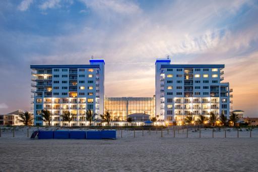 Princess Royale Oceanfront Resort - Housity