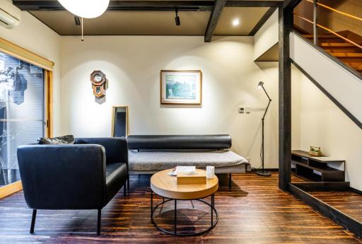 Muji Arashiyama Villa 無時嵐1階2階賃貸し 駅まで徒歩2分 - Housity